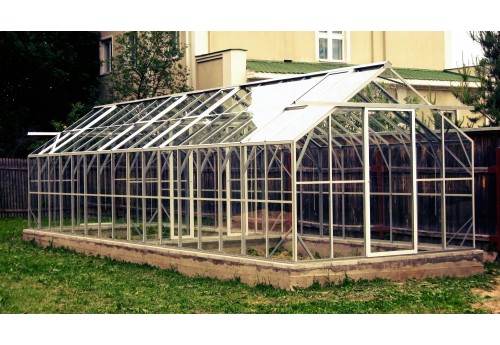 Ефективна і зручна теплиця зі скла своїми руками